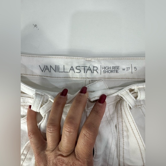 Women's White Strech Denim High Rise Shorts Size 27 Waist - Picture 4 of 7